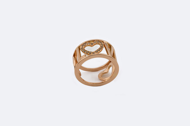 Anello in oro rosa LOVE con diamanti