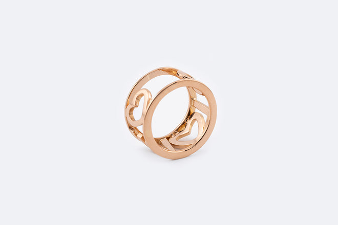 Anello in oro rosa LOVE con diamanti