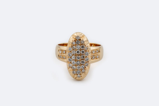 Anello oro giallo con pavé di diamanti