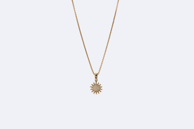 Collana in oro giallo con ciondolo Sole
